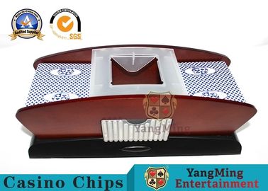 kupować Dwupokładowy plastikowy i drewniany automat do tasowania kart z baterią Texas Hold'em Competition Cards Shuffler produkcja online