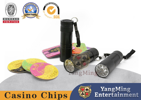 kupować Ręczna latarka z czarnym światłem 395nm Mini Light Torch Detector For Poker Chips Baterie nie są włączone produkcja online