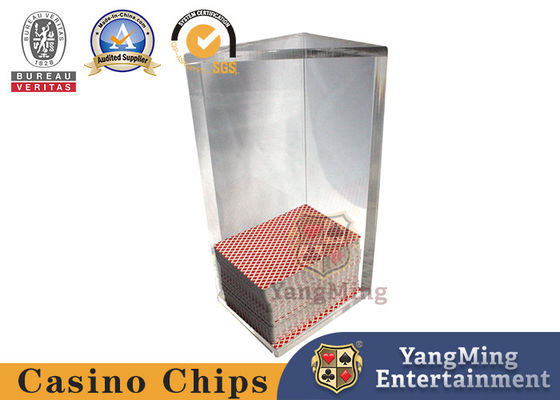 Hazard VIP Club Custom Trójkąt Akrylowy Pułapka Pokerowa Targowy Dealer Grający Karty Scrap Stand Całkowicie Przejrzysty Plastikowy Nośnik Kart